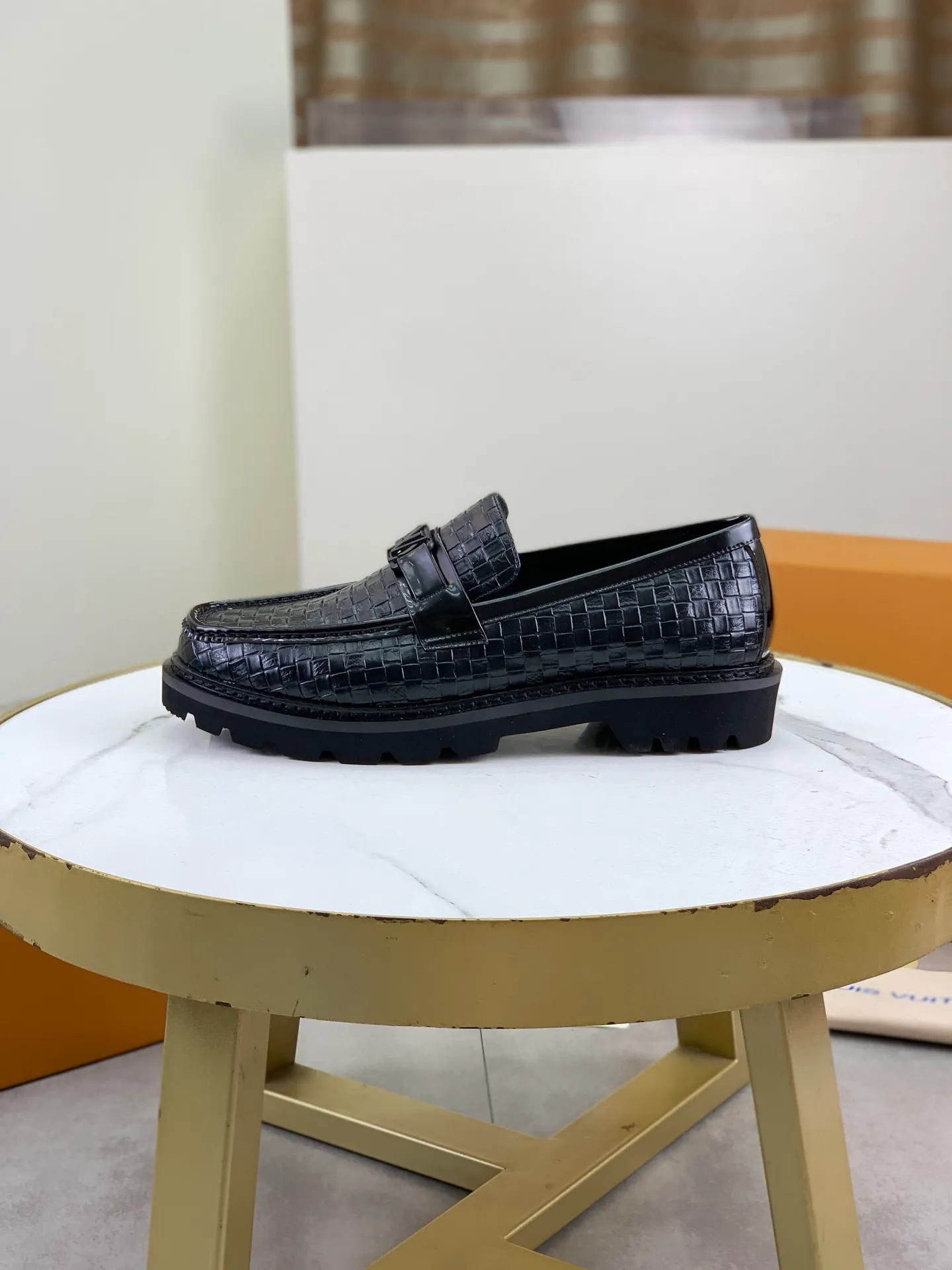 Factory price P820 💎💎💎LOUIS VUITTON [Louis Vuitton] - LV men's business casual leather shoes, luxurious and noble 👞All imported original cowhide, just to create a more comfortable wearing experience, upper: original high-end calfskin ➕Imported soft cowhide lining, original lightweight foam outsole ✔️ Color: 6️⃣colors available Size: 39-44 (38.45 46 can be customized (non-returnable)